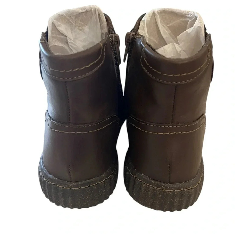 NWOB Clarks Collection Women’s Caroline Leather Ruched Ankle Boots - Picture 5 of 7